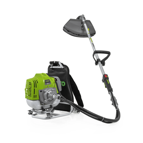 Com um motor de 52CC foi concebida para desbastar e cortar áreas densas de vegetação. Ideal para trabalhos em terrenos com declives acentuados